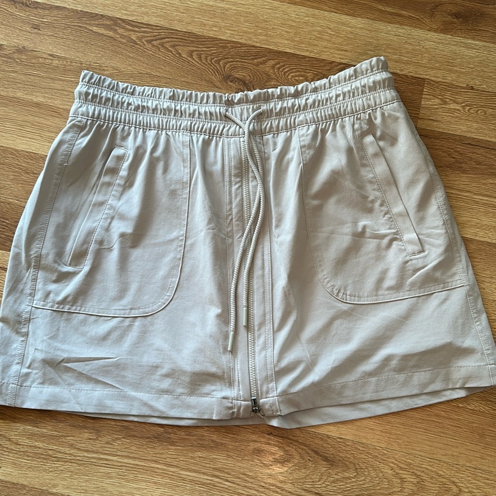 Athleta Expedition Skort (size 10)